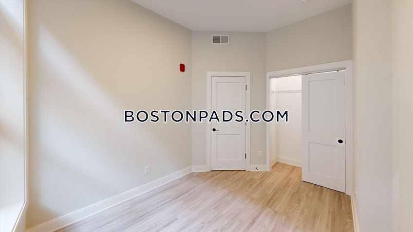 Boston - $7,200 /month