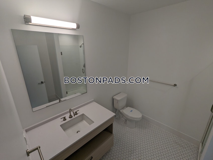 Boston - $5,733 /month