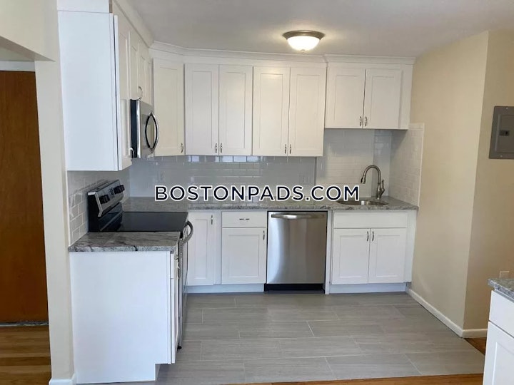 roslindale-apartment-for-rent-2-bedrooms-1-bath-boston-2600-4632060 
