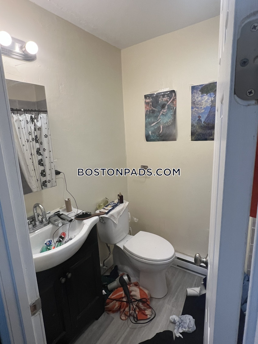 Boston - $2,245 /month