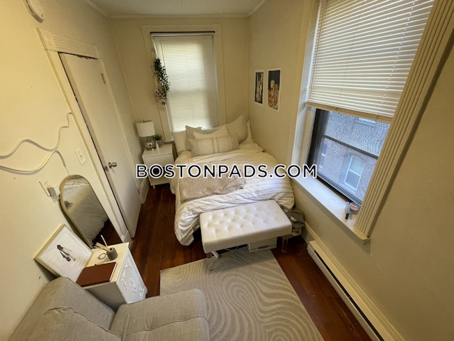 Boston - $3,200 /mo