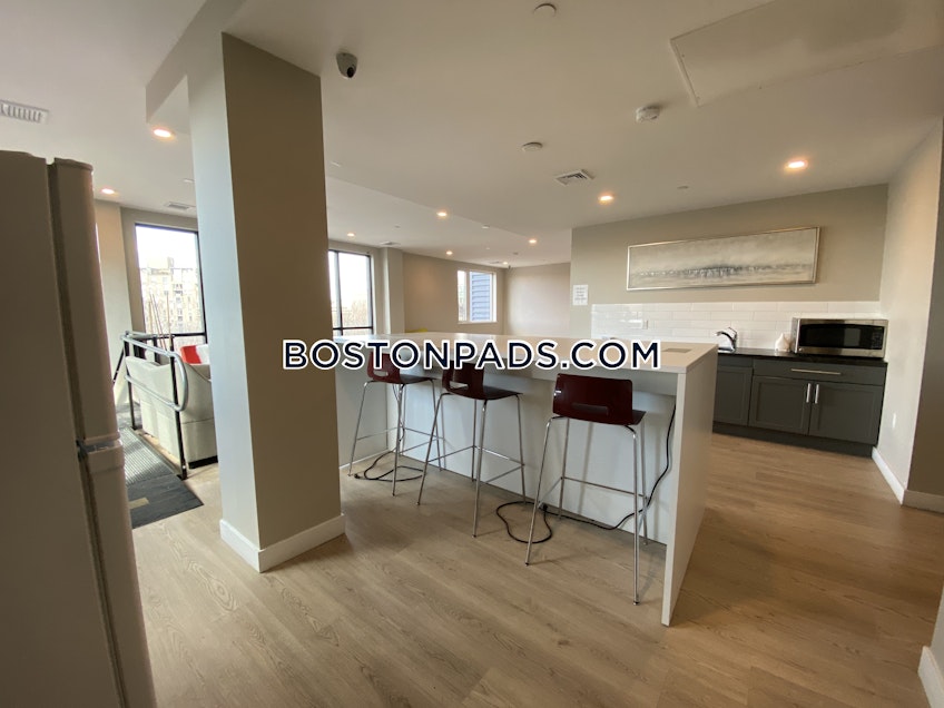 Boston - $2,200 /month