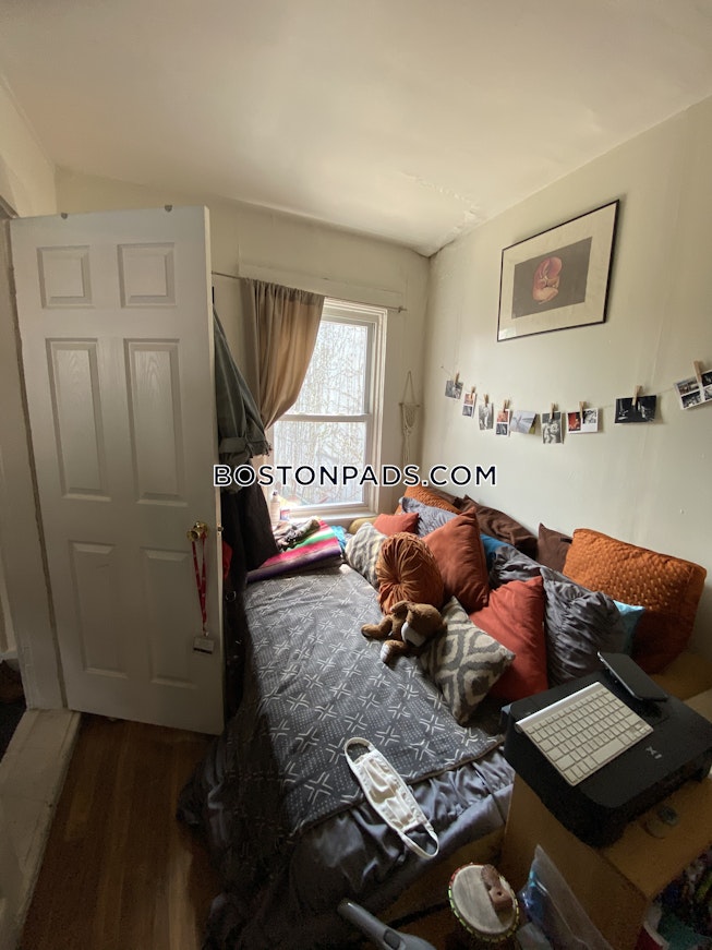 Somerville - $2,450 /mo