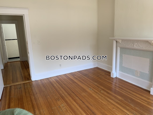 Boston - $1,875 /mo