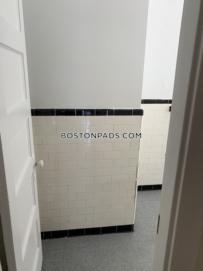 Boston - $1,875 /mo