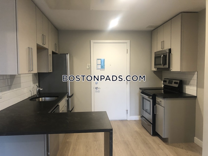 Boston - $2,800 /month