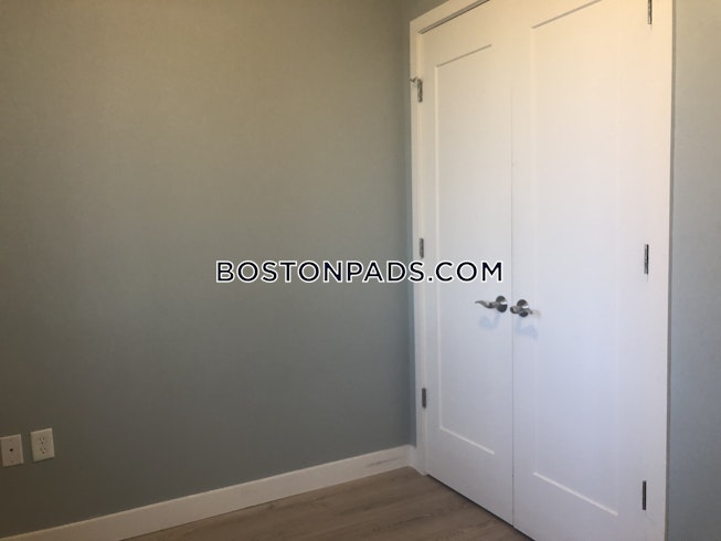 Boston - $4,780 /mo