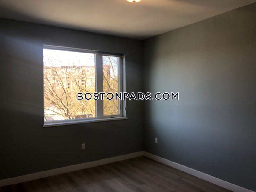 Boston - $2,800 /month