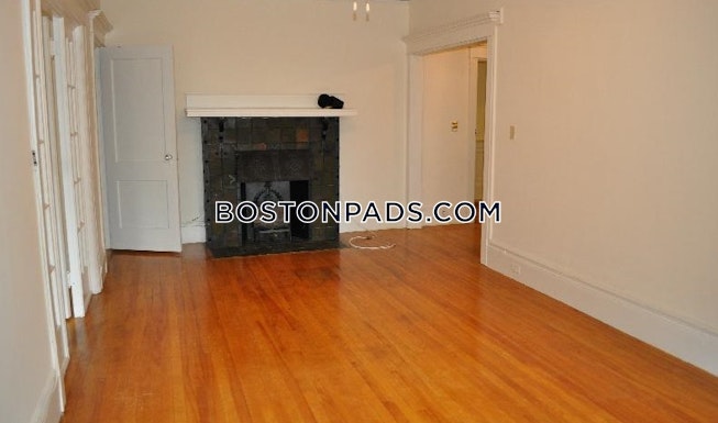 Boston - $1,600 /mo