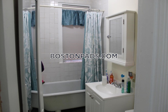 Boston - $3,000 /mo