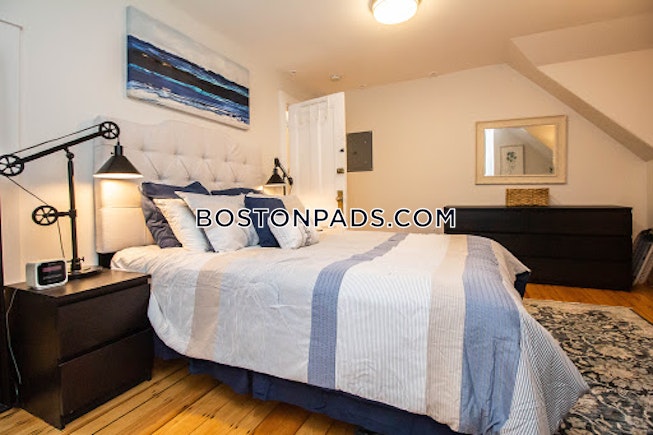 Boston - $4,800 /mo