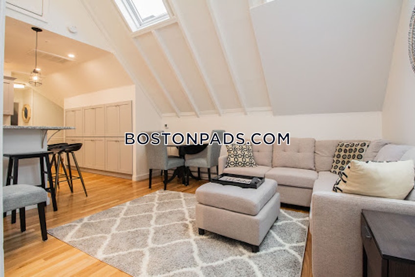 Boston - $4,800 /month