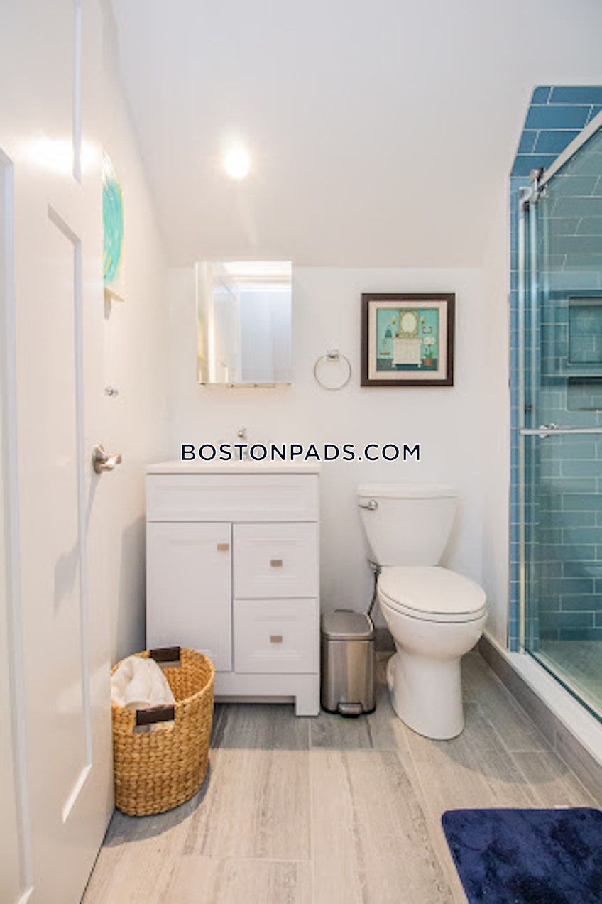 Boston - $4,800 /month