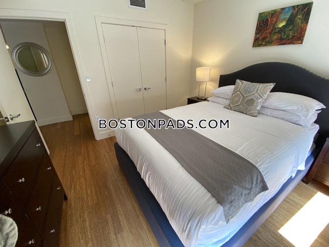 Boston - $4,100 /mo