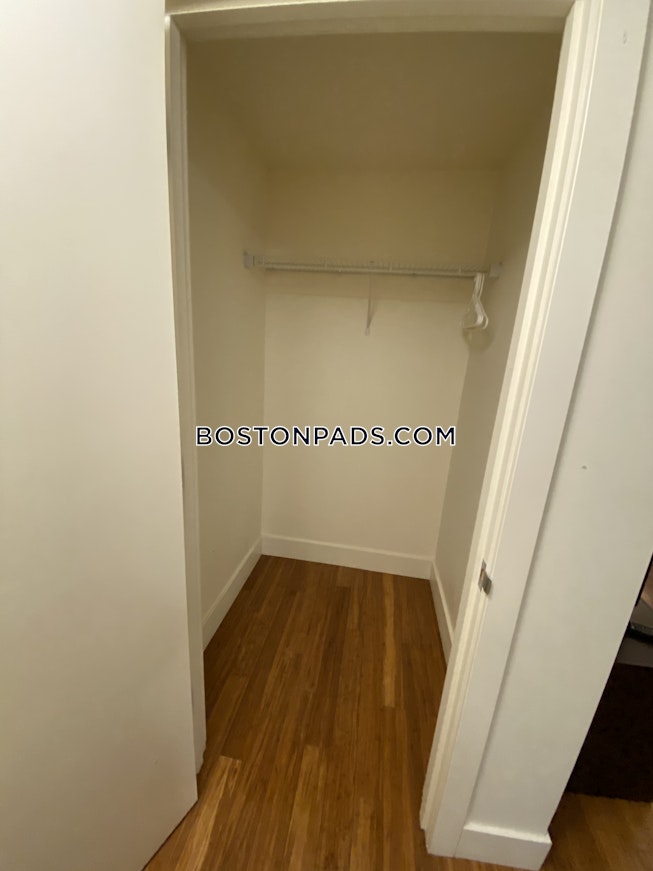 Boston - $4,200 /mo