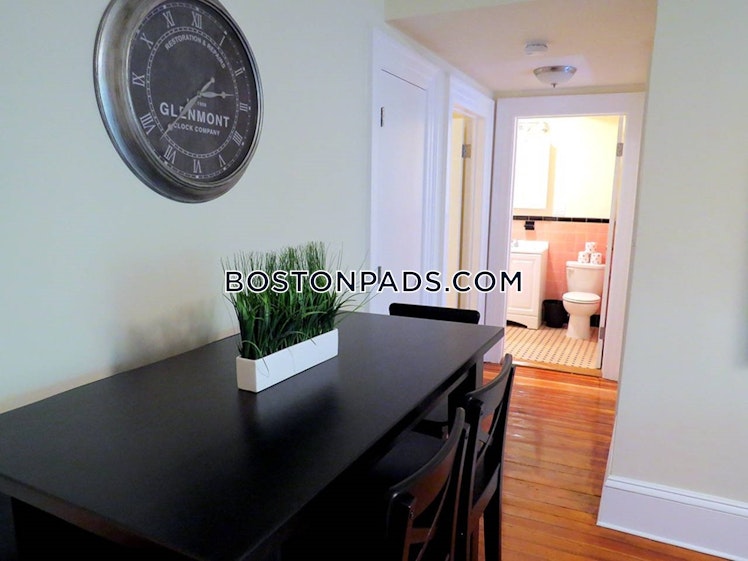 Beacon St., Brookline