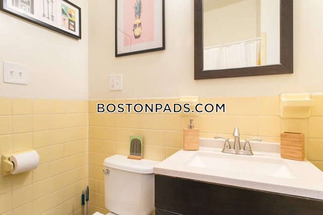 Brookline - $5,900 /mo