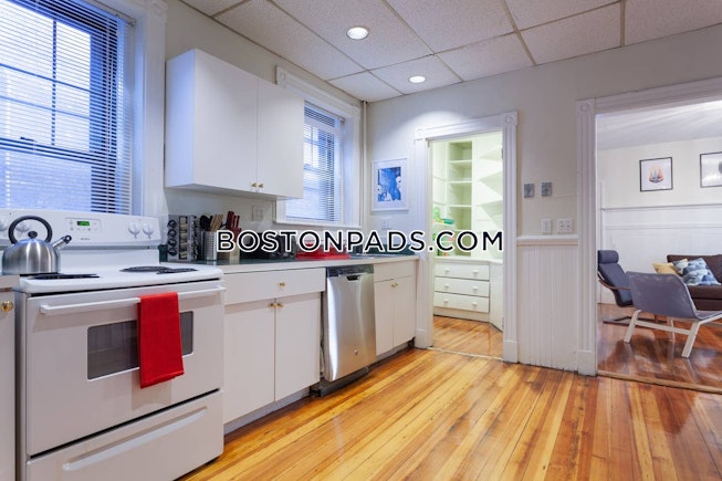 Brookline - $5,200 /mo