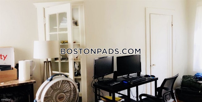 Somerville - $1,900 /mo