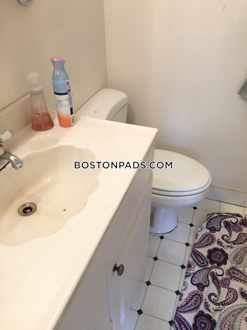 Boston - $2,400 /month