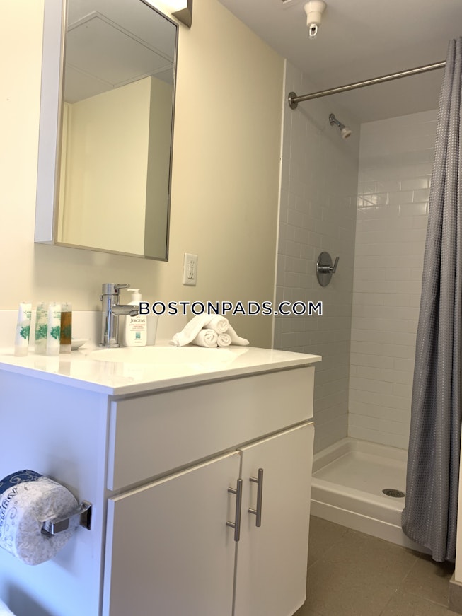 Boston - $2,750 /mo