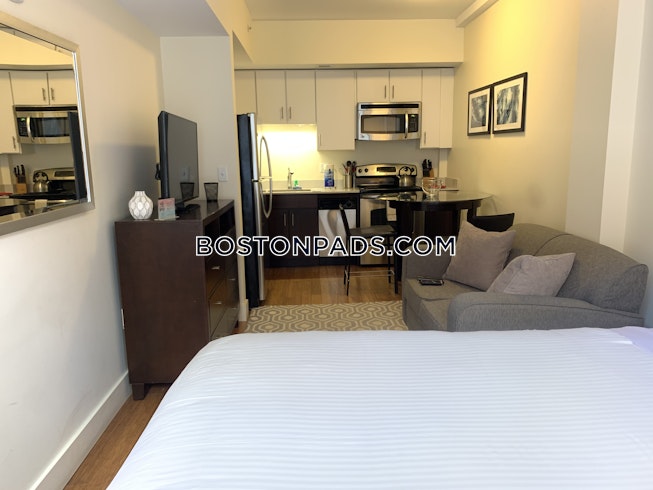 Boston - $2,750 /mo