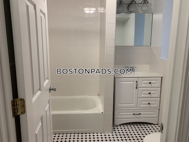 Boston - $3,500 /mo