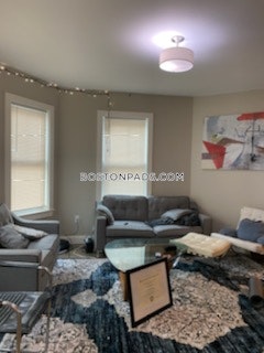 Cambridge - $4,400