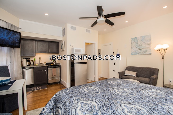 Boston - $2,350 /mo