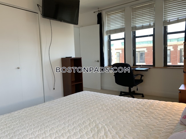 Boston - $1,950 /mo