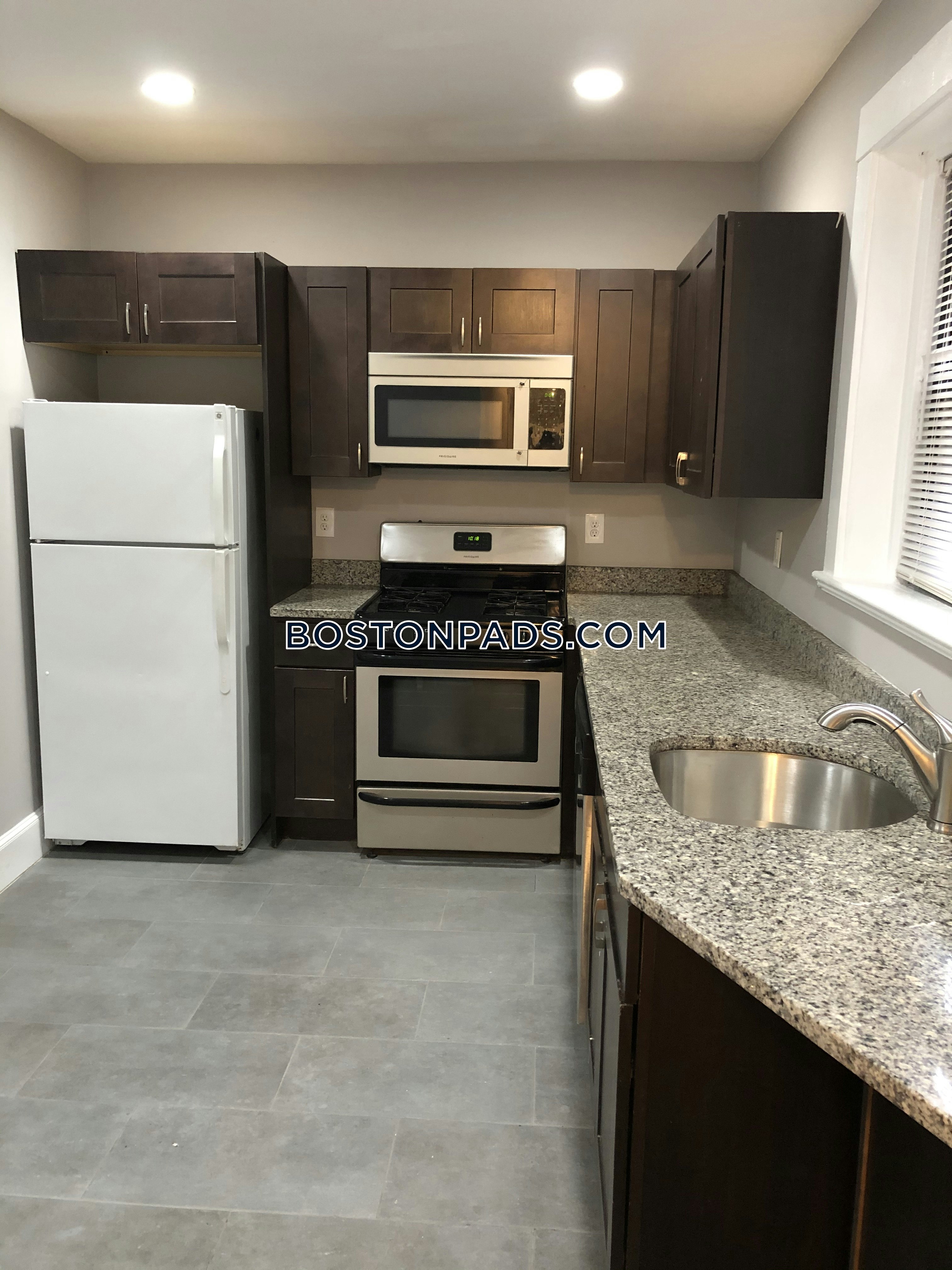 Cambridge - $3,900