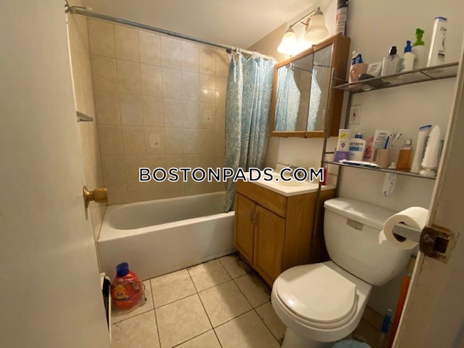 Brookline - $2,300 /mo