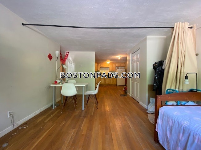 Brookline - $2,300 /mo