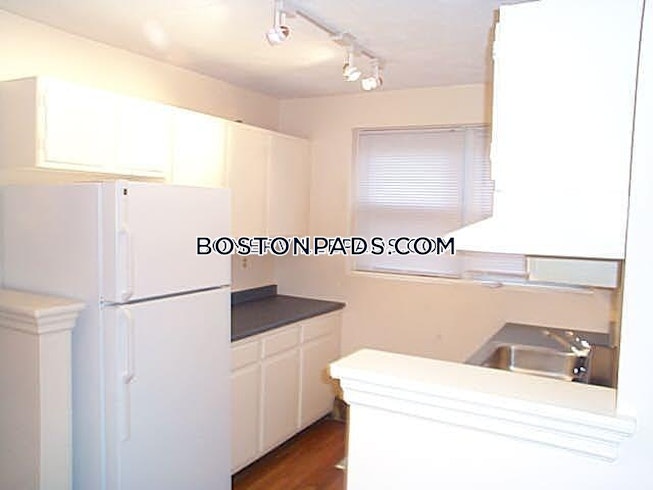 Somerville - $2,425 /mo