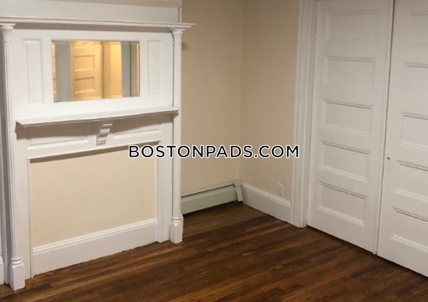 Boston - $3,100 /month