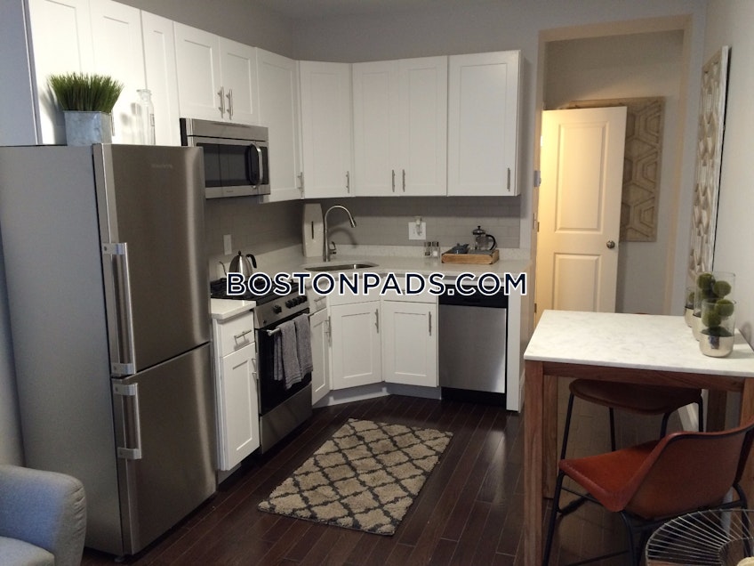 Boston - $3,325 /month