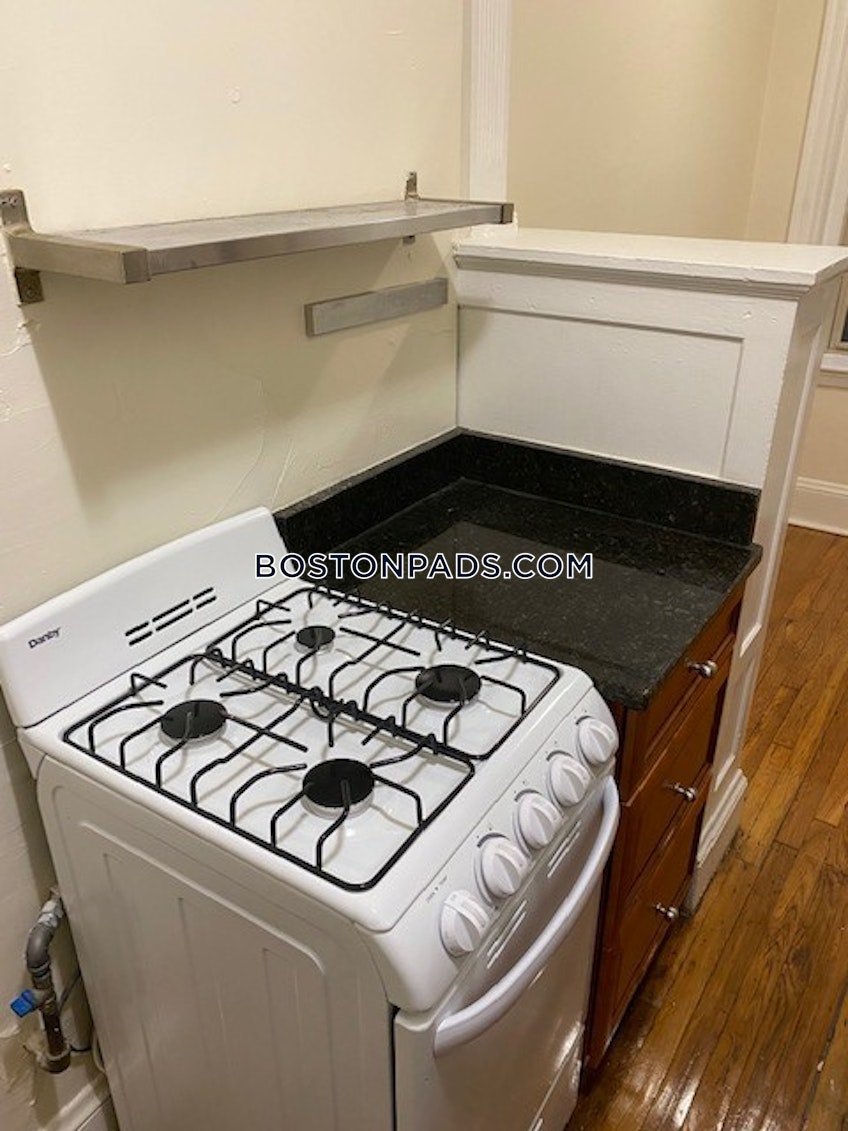 Cambridge - $2,800 /month