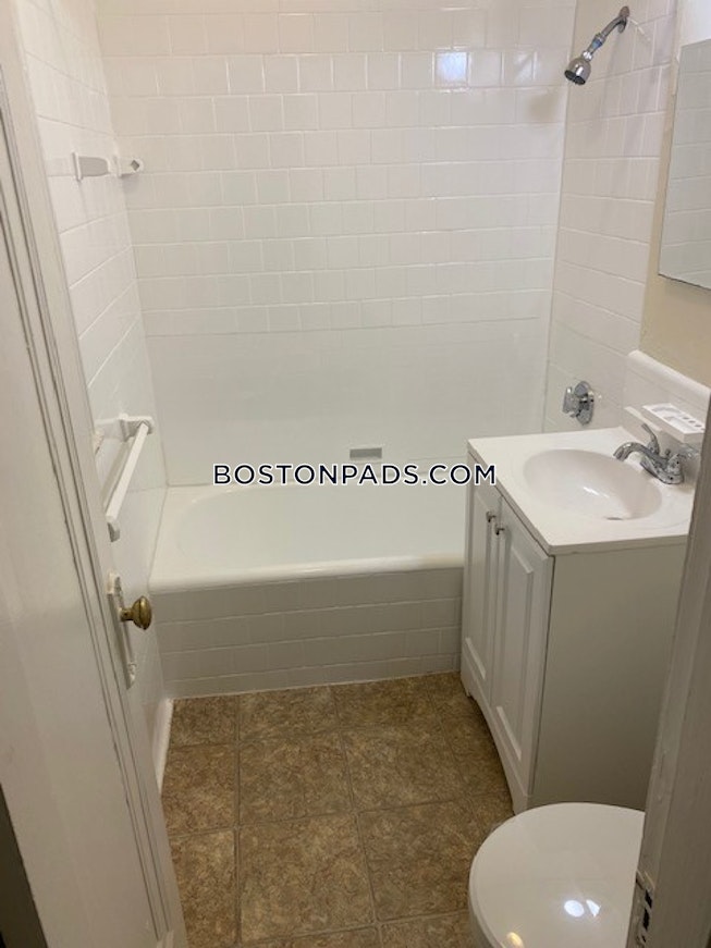 Cambridge - $2,800 /mo