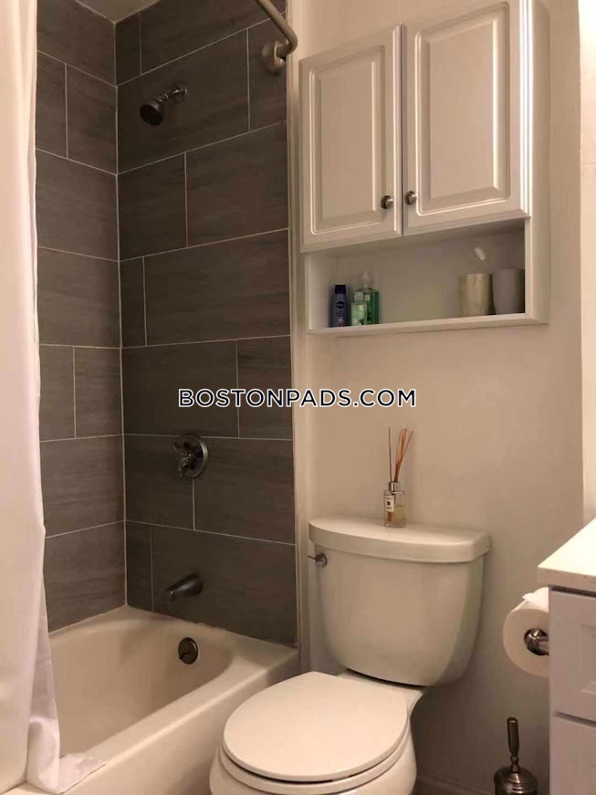 Boston - $2,600 /mo