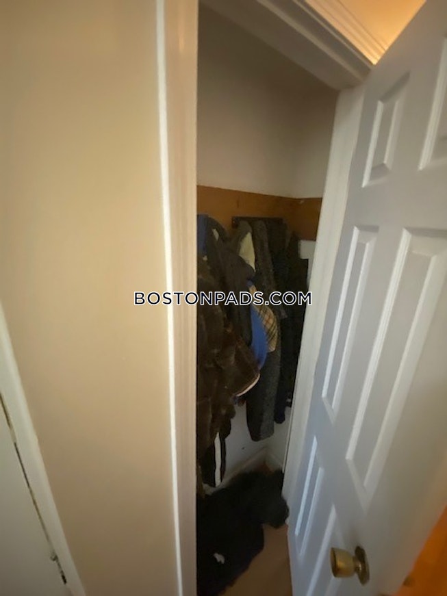 Boston - $3,200 /mo