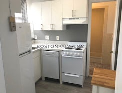 Boston, $2,500/mo