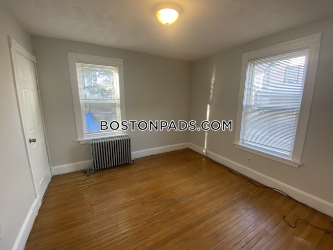 Boston - $2,100 /mo