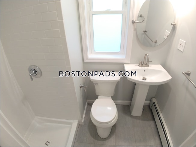 Boston - $3,800 /mo