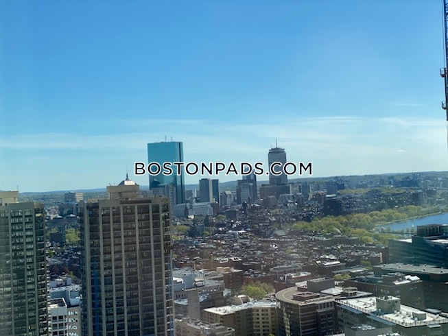 Boston - $3,565 /mo