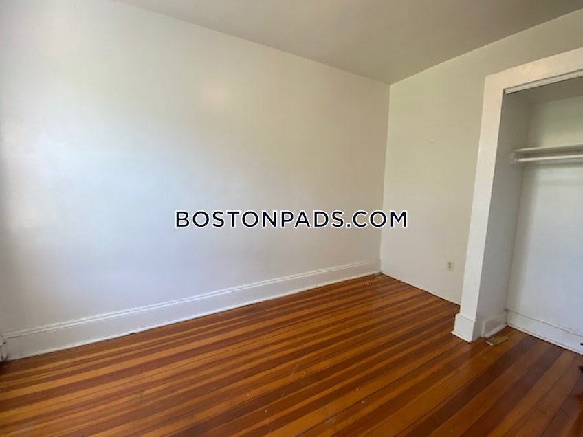 Boston - $2,300 /month