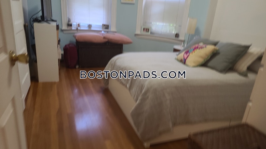 Brookline - $2,350 /month