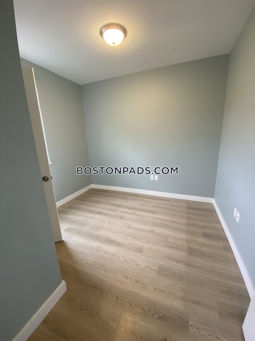 Boston - $3,600 /month