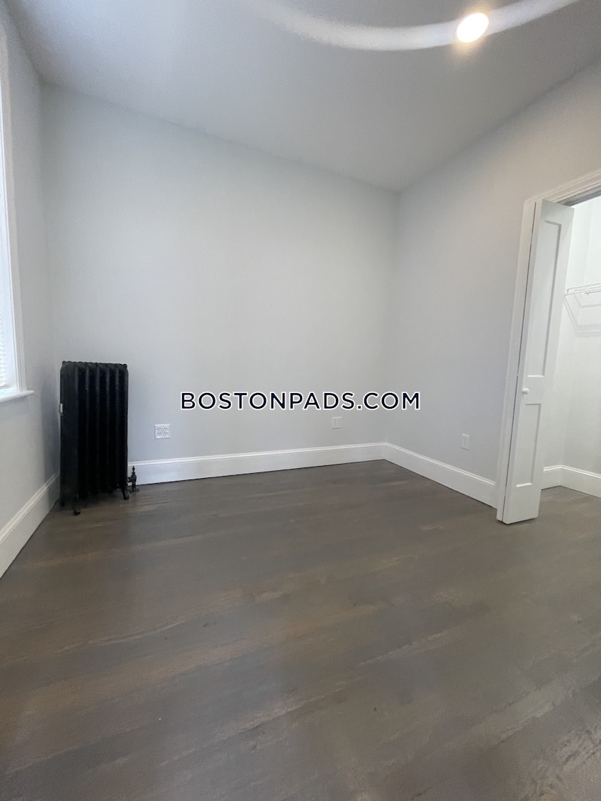 Boston - $2,900 /month