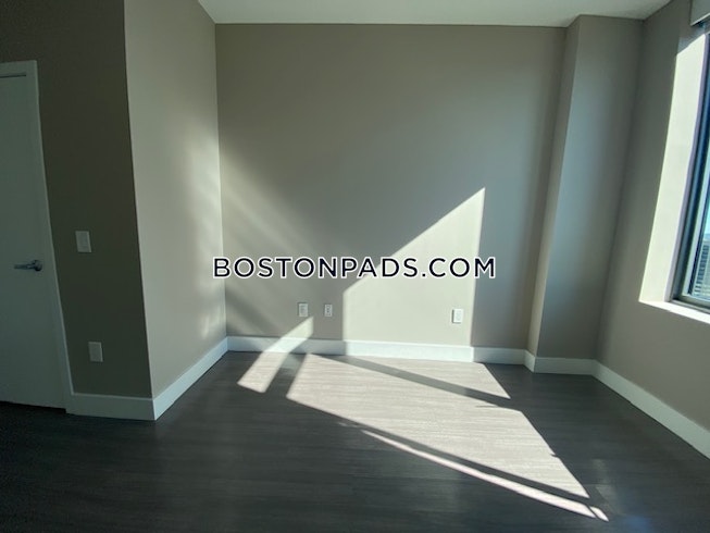 Boston - $4,345 /mo