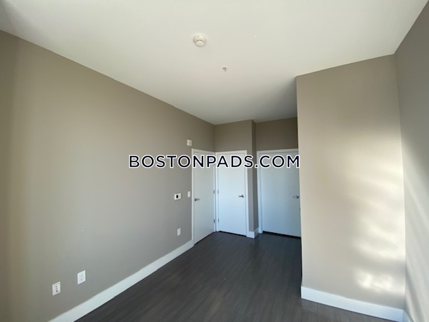 Boston - $4,665 /month